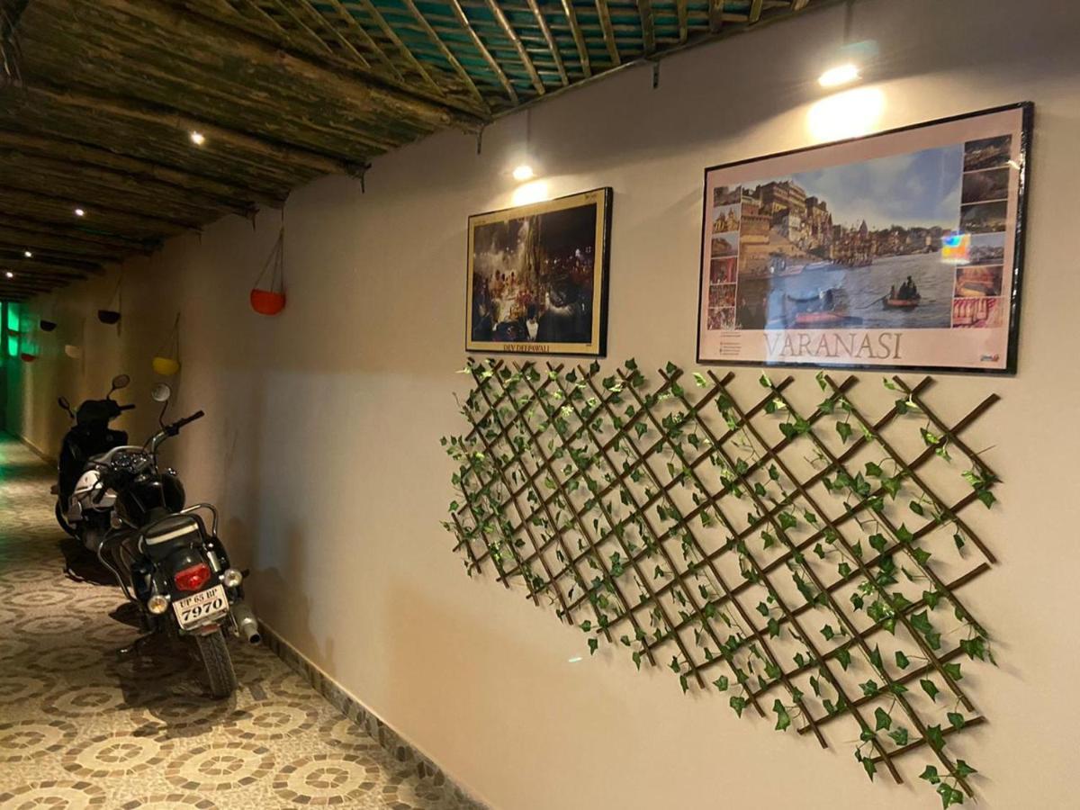 The Sunaina Hotel Benares Buitenkant foto