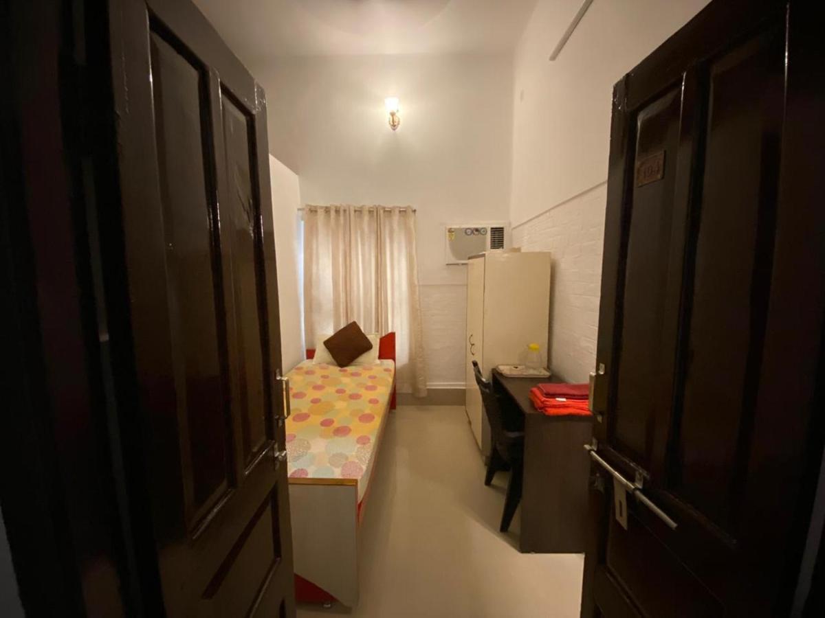 The Sunaina Hotel Benares Buitenkant foto