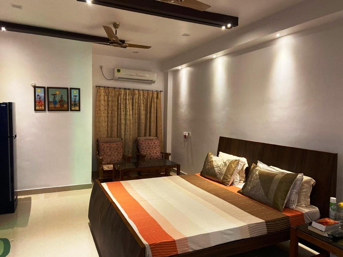 The Sunaina Hotel Benares Buitenkant foto