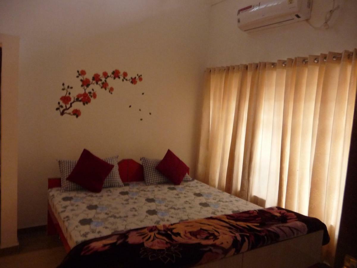 The Sunaina Hotel Benares Buitenkant foto